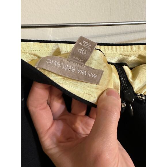 Banana Republic Black Skirt - Picture 6 of 6